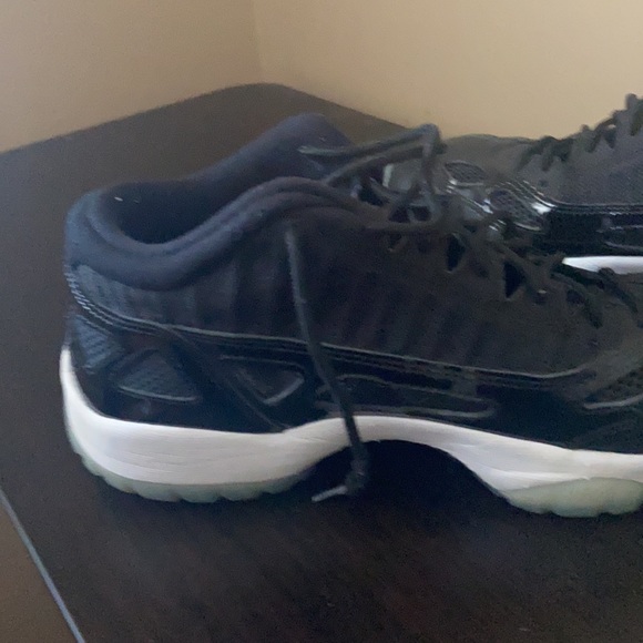 Retro Jordan 11 - Picture 2 of 3